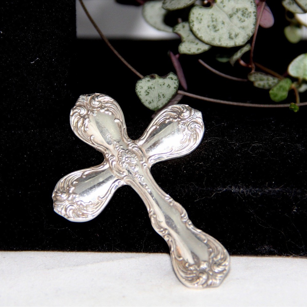 Towle‎ Sterling Silver Old Master Pattern Cross Pendant Religious Jewelry